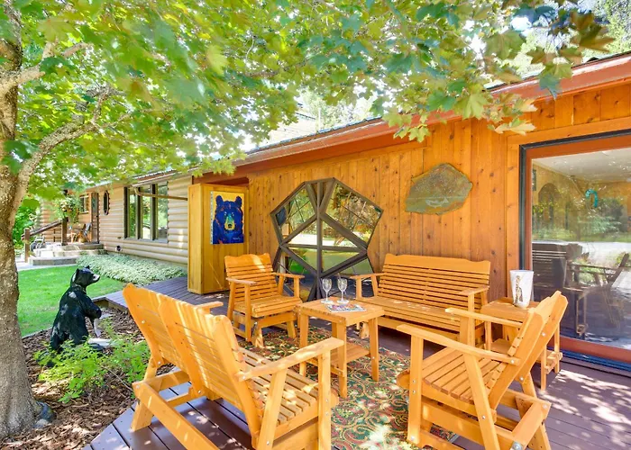 Unique Nordman Retreat 1 Mi To Priest Lake!